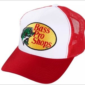 NWOT Bass pro shop trucker style hat